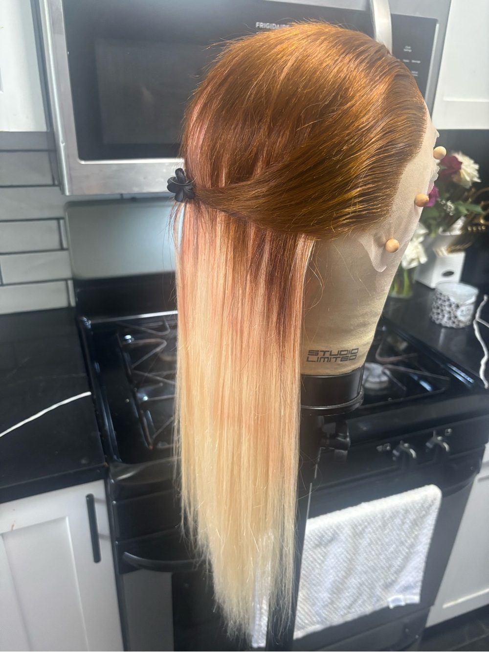 Human Hair Lace Front Wig - Ombre Brown to Blonde - Picture 4 of 4